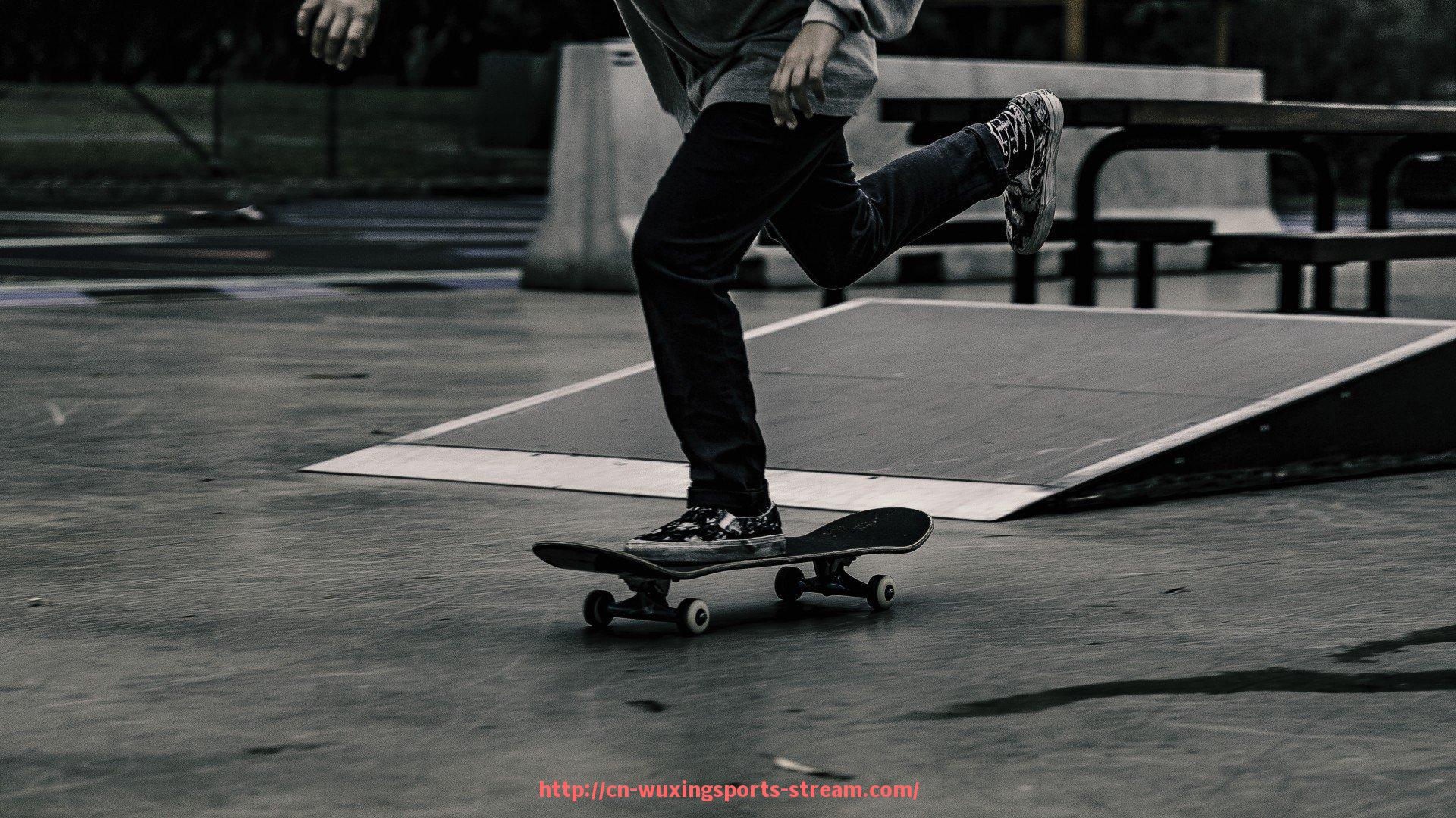 五星体育直播-球员协作水平在世俱杯比赛中的体现及配合默契分析